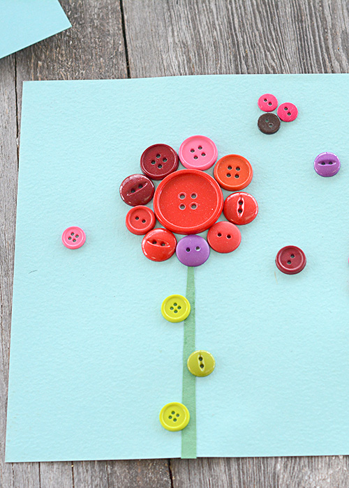 Button Flower Craft - The Farmwife Crafts