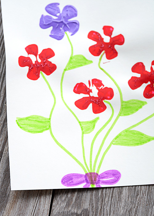 Pop Bottle Flower Painting - The Farmwife Crafts
